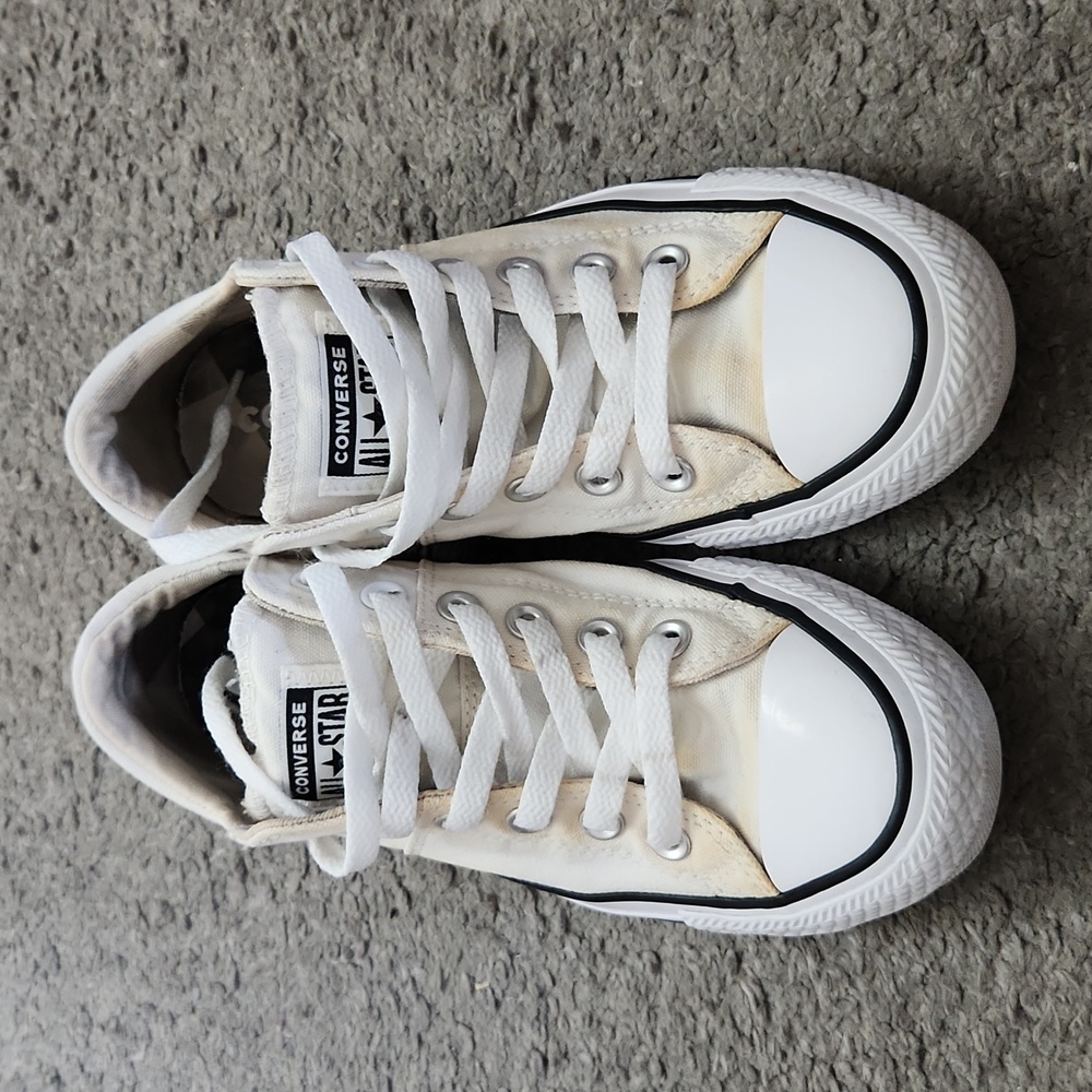 CONVERSE ALL STAR WOMEN'S SHOE SIZE 7.5